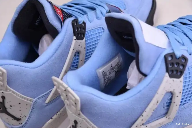1st Kicks JORDAN 4 AIR CT8527-400 Blue University 0519